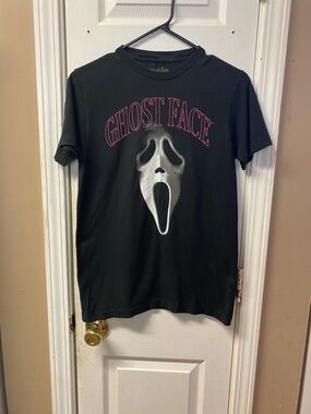 Ghost Face Short Sleeve Graphic Tee - Black